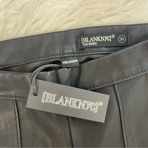 BLANK NYC The Bond Skinny Moto Pants in Carbon Vegan Leather Women’s Size 25 - Picture 7 of 13